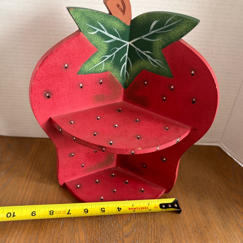 Red Strawberry Wall Shelf - Decorative Home Wall Decor Vintage - Picture 6 of 10